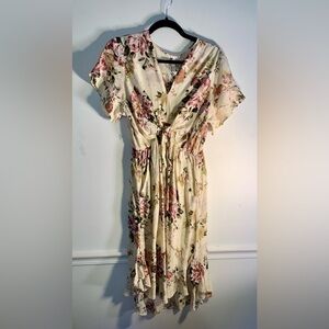 Boho Cottagecore Butterfly Meadow Chic Floral Midi Dress in Cream women’s size S